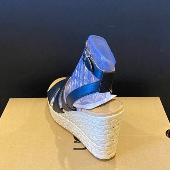 Ugg Careena Black Espadrille Wedges Sandals Shoes Heels Pumps Multi Size NEW - Picture 3 of 4